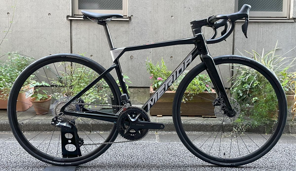 BLACK FRIDAY】フルカーボン+電動コンポのオールラウンドバイク