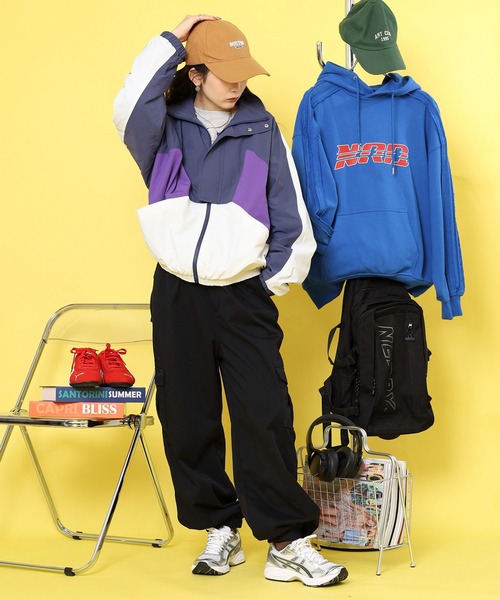 NERDY ナイロンジャケット スポーティーカラーブロックウィンド