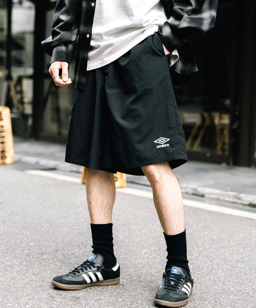 umbro（アンブロ） パンツ 別注コラボ ワンポイントロゴ刺繍ナイロン