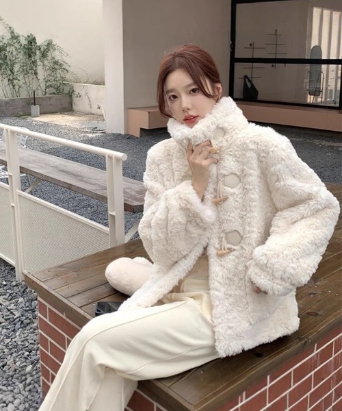 コート アウター もこもこ トグルボタン フェイクファー レディース