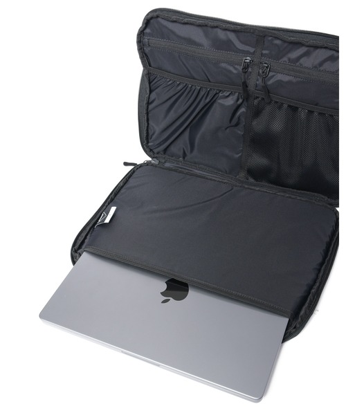 F.C.Real Bristol（エフシーレアルブリストル） タブレットケース