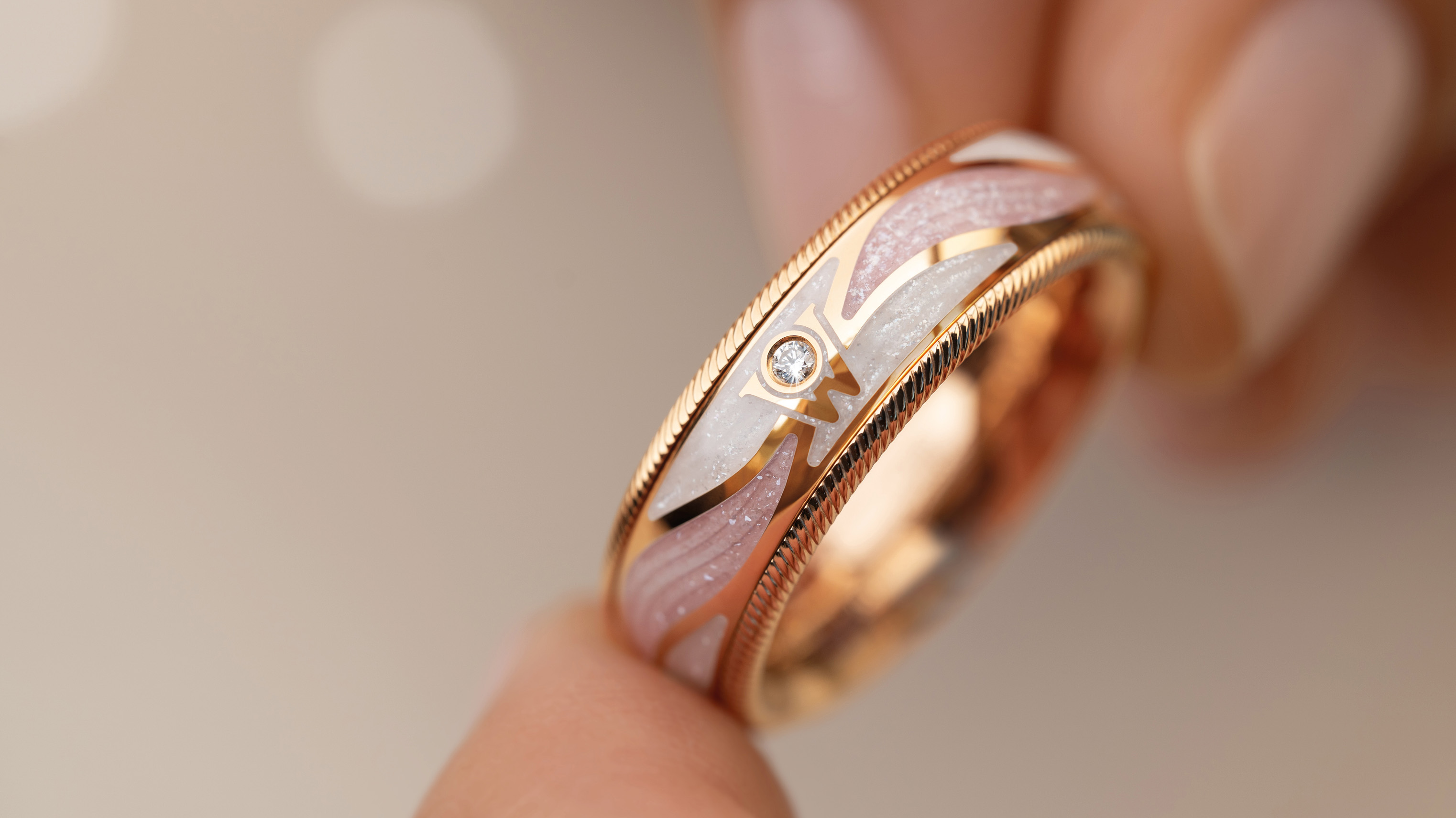 ジュエリーマニュファクトリー ウェレンドルフ：K18ゴールドを使用した