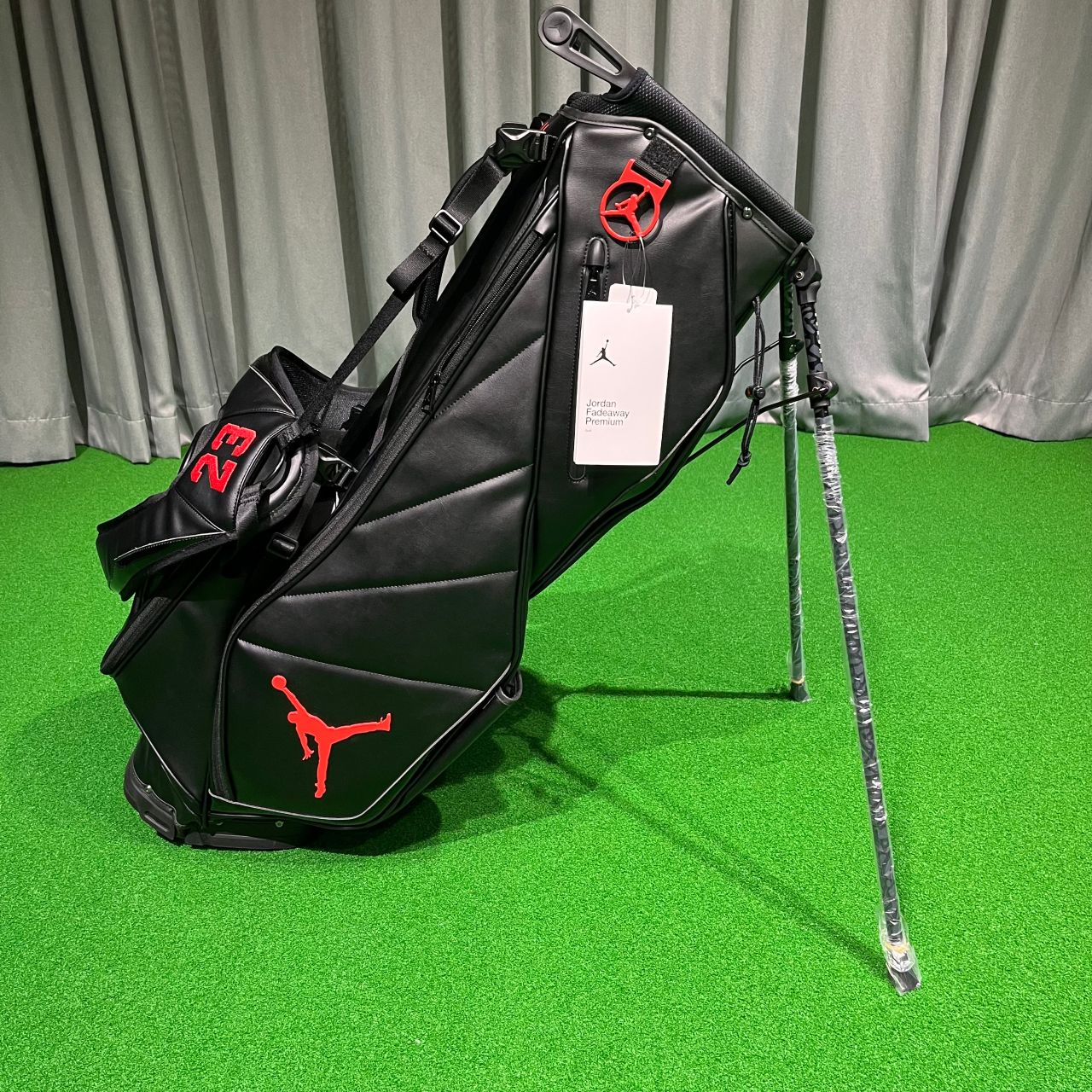 新入荷】NIKE ジョーダン・キャディバッグ登場！ | ゴルフ5フラッグ