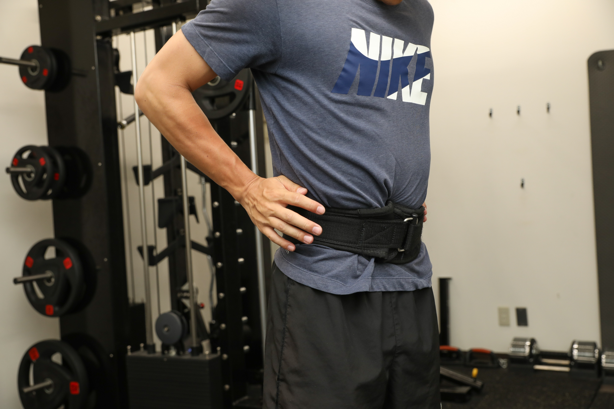 筋トレ「トレーニングベルト（パワーベルト）」の効果と使い方