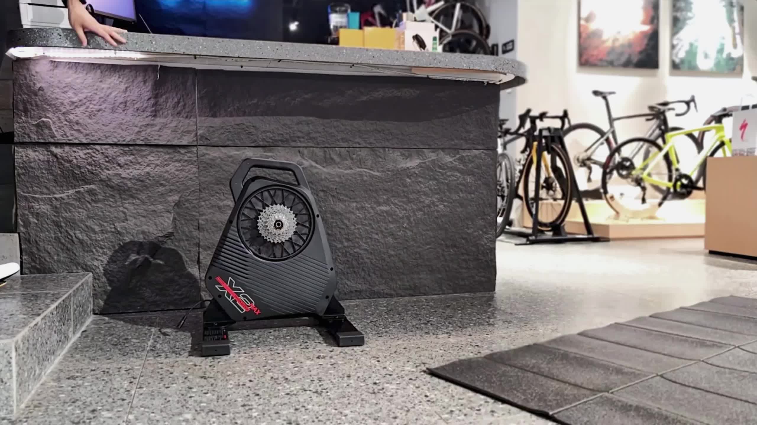 Thinkrider X2Max スマート バイク トレーナー MTB ロード自転車内蔵