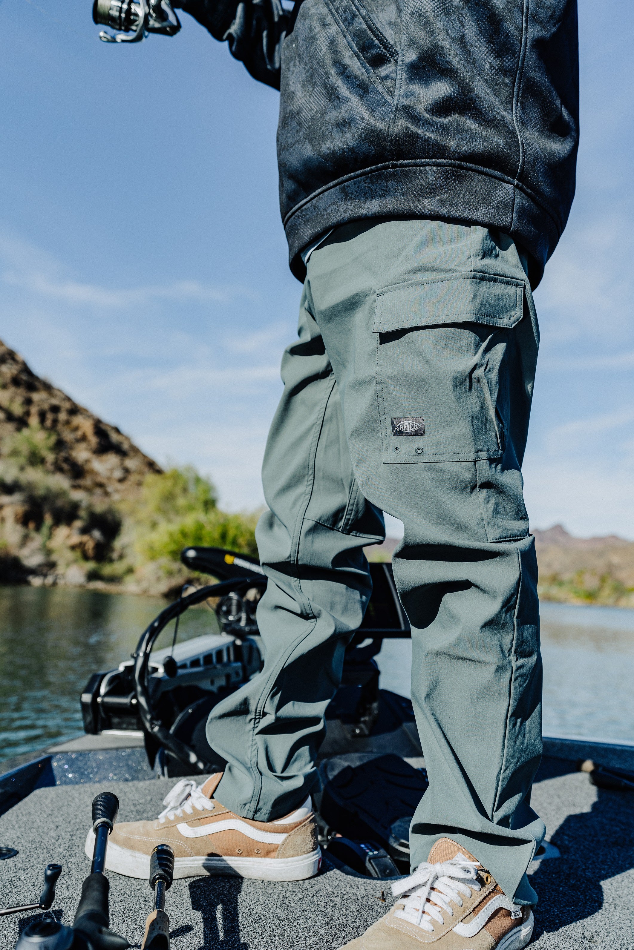 Reaper Softshell Zip Up Jacket – AFTCO Japan