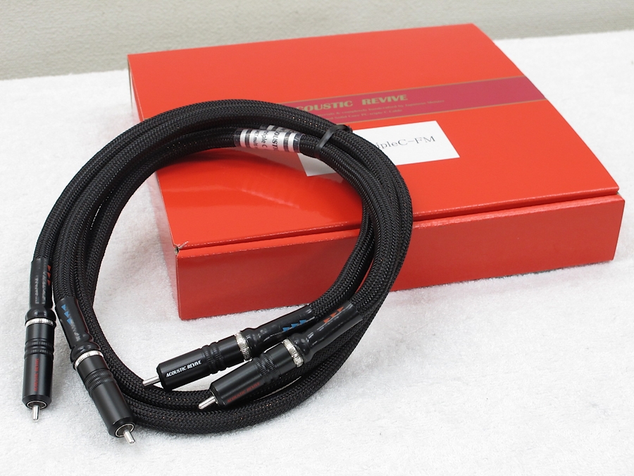 美品】Acoustic Revive RCA-1.0 tripleC-FM RCAケーブル@31379 / 中古