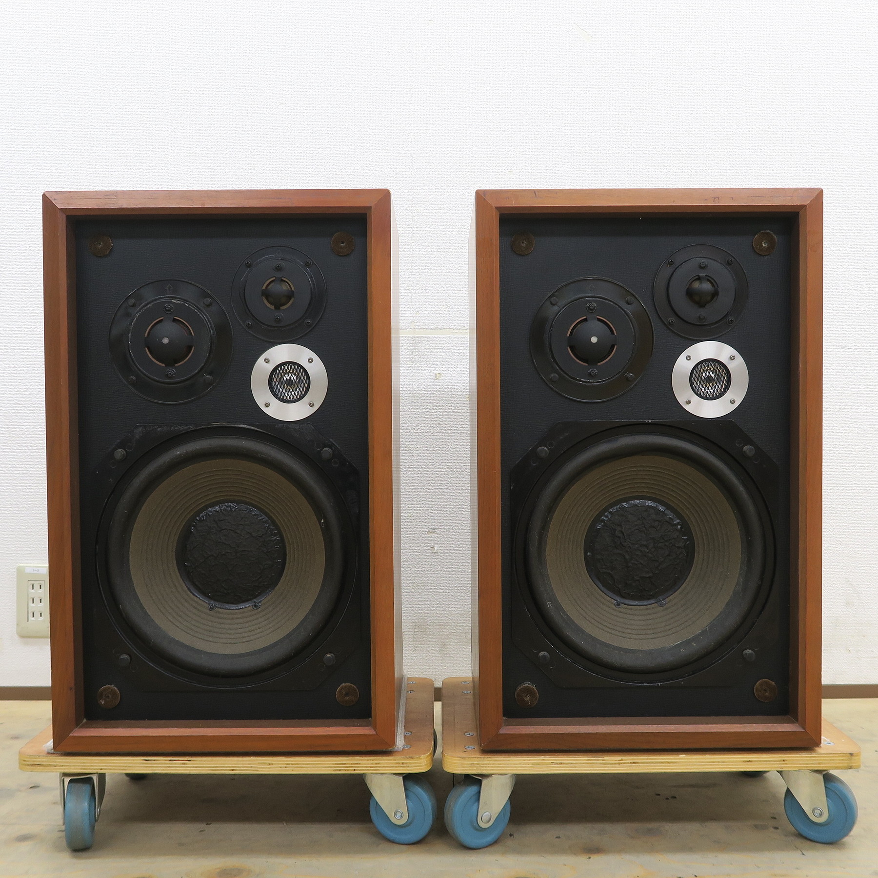 ジャンク】DIATONE DS-301 スピーカー ダイヤトーン @58197 / 中古