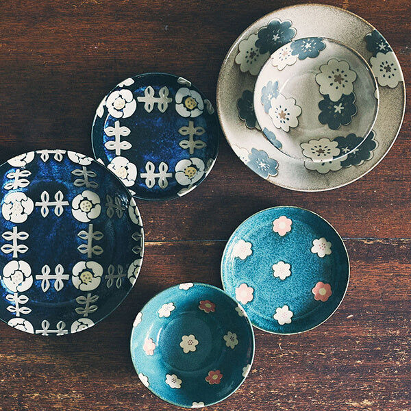 ノルディックフラワー プレートS 14cm | aito製作所 | 美濃焼・瀬戸焼