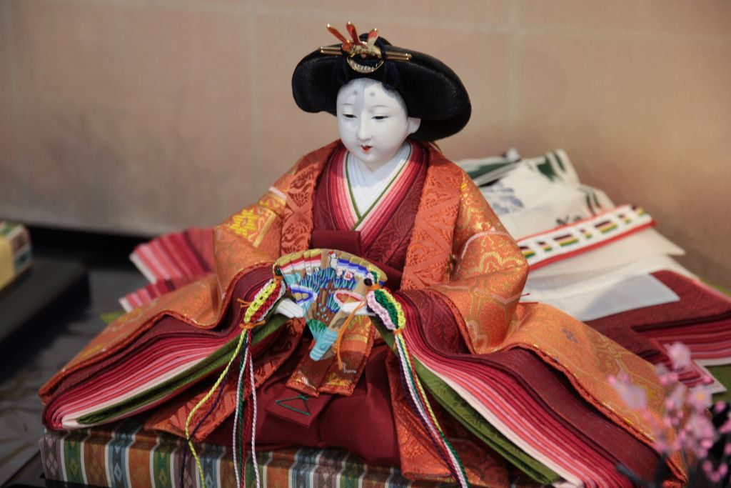ひな人形 親王飾り 105センチ 伝統工芸 桐塑頭 味岡映水 シルクの