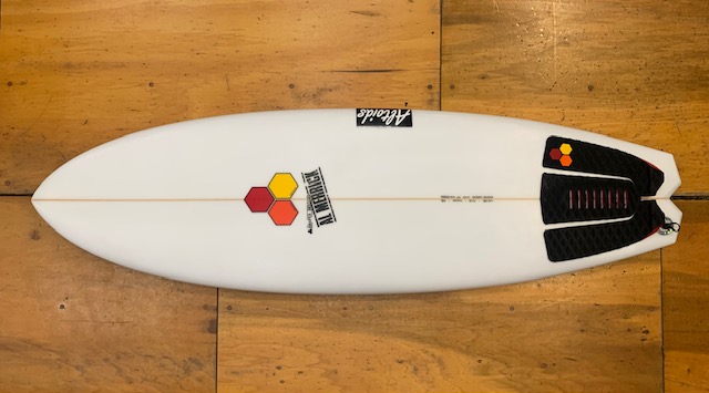 高品質中古ボード【ボビー クアッド】入荷 | サーフィンスクール 千葉