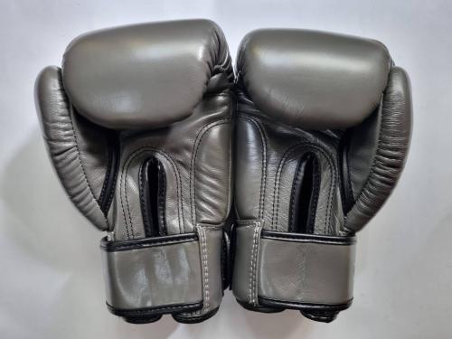 WINDY ウィンディ ボクシンググローブ BGVH gray グレーの個人輸入代行