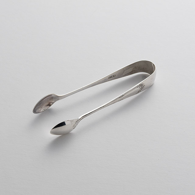 イギリス　アンティーク　シルバートング　サンドイッチトング　ケーキトング アンティークシルバープレートケーキトング アンティーク食器 | 雑貨と