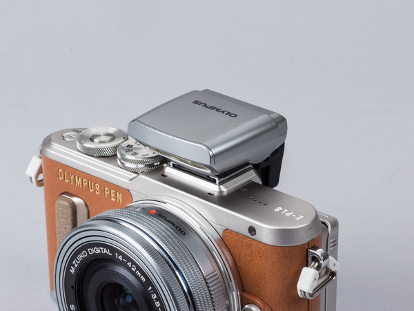 ASCII.jp：オシャレな見た目と多彩な機能！ オリンパス「PEN E-PL8」を