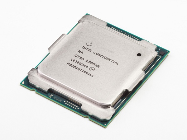 ASCII.jp：Core i9-10980XEを定番ベンチで検証、Ryzen 9 3950X比で約16