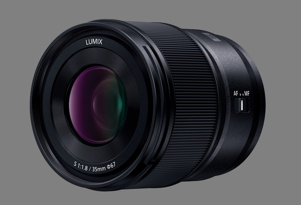 ASCII.jp：パナソニックが「LUMIX S 35mm F1.8」を発表 = F1.8単焦点4