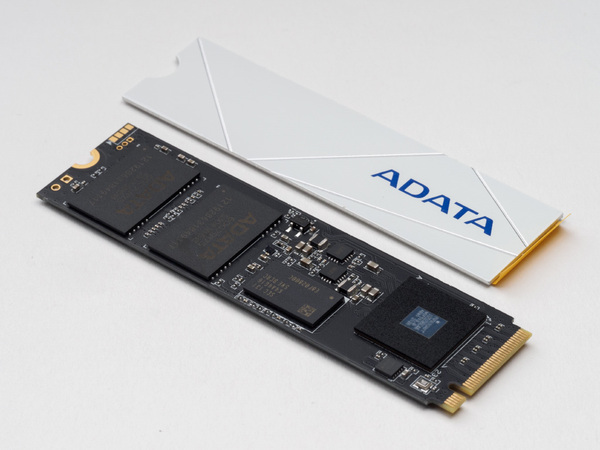 ASCII.jp：PS5用をうたうSSDは爆速だった！ 高性能＆高コスパなADATAの