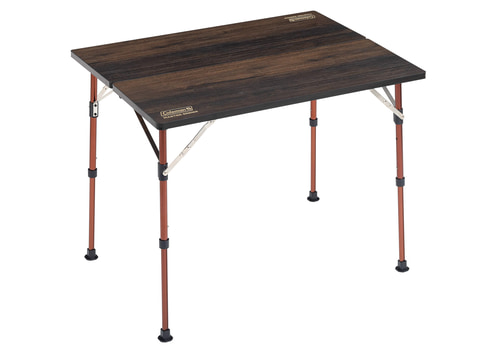 コールマン、マスターシリーズの折りたたみテーブルに新サイズ