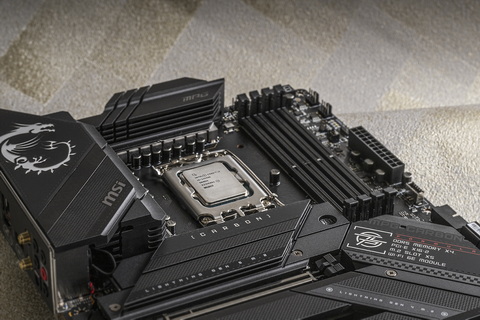 第13世代Core最上位“Core i9-13900K”を早速ブン回し!! MSI「MPG Z790