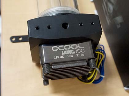 本格水冷のスターターキットやパーツ交換可能な簡易水冷クーラーが