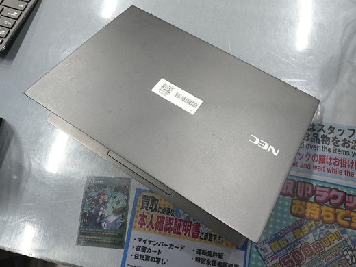 第10世代Core i7やメモリ16GB搭載のNEC製13.3インチ軽量ノートが42,026