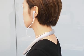 ソニー、テレビや会話を聞こえやすくする首掛け型集音器。周囲の音を