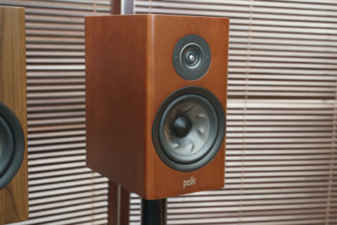 レビュー】“学生でも買える”を貫くPolk Audio 50周年スピーカー