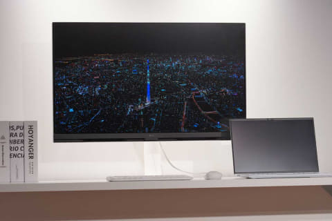 4K LGスマートモニター 32SQ730S-W webOS22モニターアーム無 LG