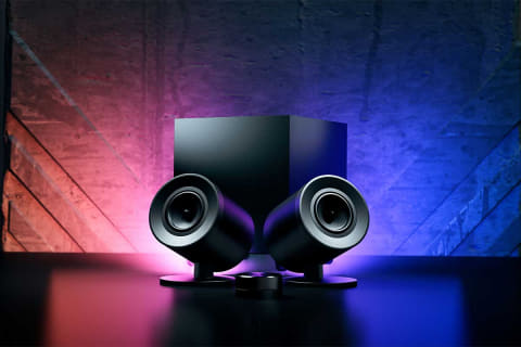 Razer、USB/Bluetooth接続のゲーミングスピーカー - AV Watch