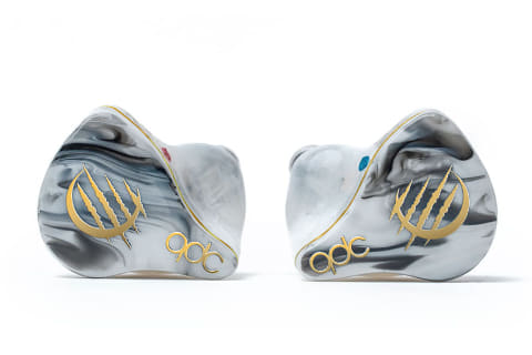 qdc×アユート限定イヤフォンが通常モデル化「WHITE TIGER II」 - AV Watch