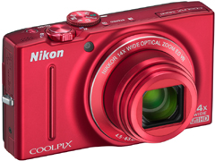 ニコン、広角25mmからの14倍ズームデジカメ「COOLPIX S8200