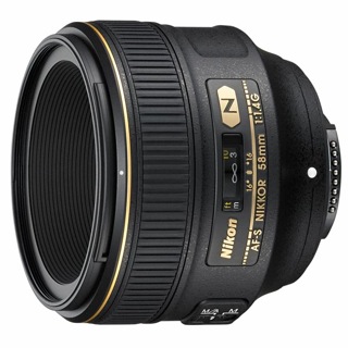 ニコン、ボケ味と点像再現性にこだわった大口径レンズ「AF-S NIKKOR
