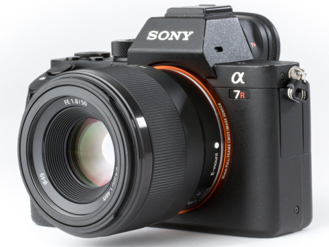 交換レンズレビュー：ソニーのフルサイズミラーレス版“撒き餌レンズ”の