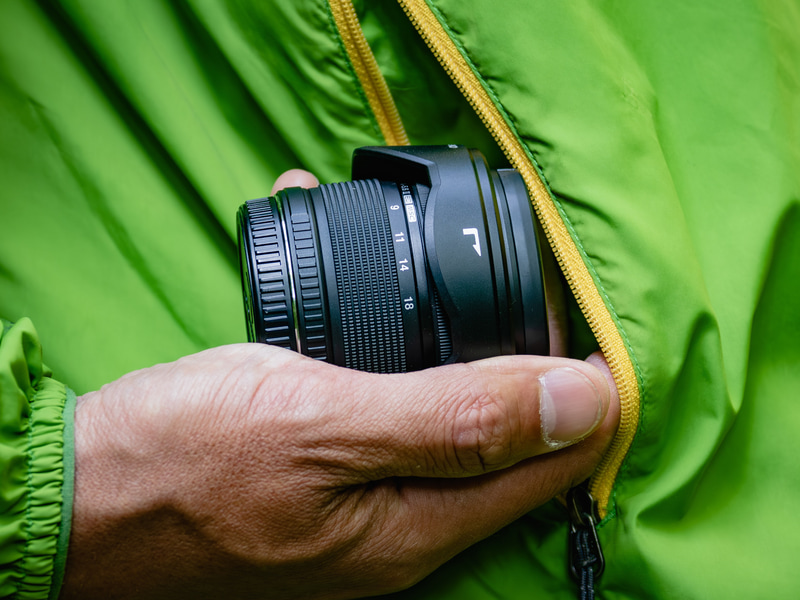 OM SYSTEM、小型軽量の広角ズーム「M.ZUIKO DIGITAL ED 9-18mm F4.0