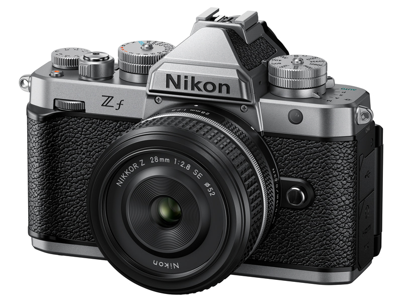ニコン「Zf」のシルバーモデルが発売。“エクステリア張り替え”にも新色