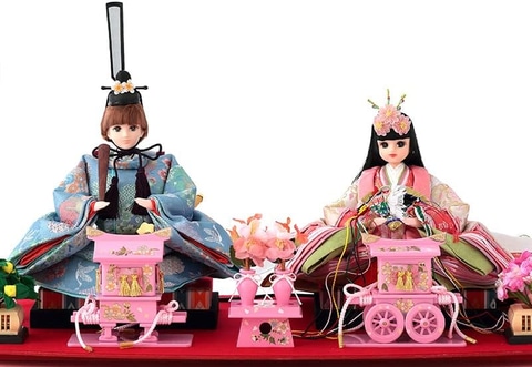 Amazon 初売り」の対象商品にリカちゃんひな人形が登場！ 久月×タカラ