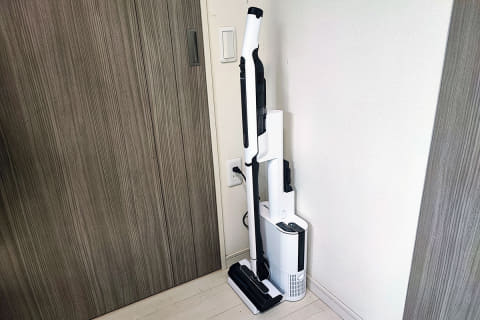 いまスティック掃除機を買うなら、自動ゴミ収集機付きが断然おすすめ