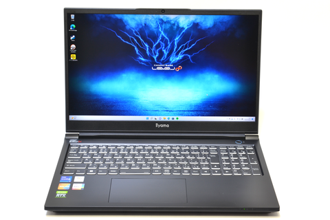 ディスプレイやスピーカーにこだわりを感じる！GeForce RTX 3070 Ti