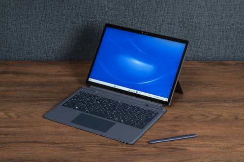 デル「Latitude 7350 デタッチャブル」は、使い勝手も性能もデザインも