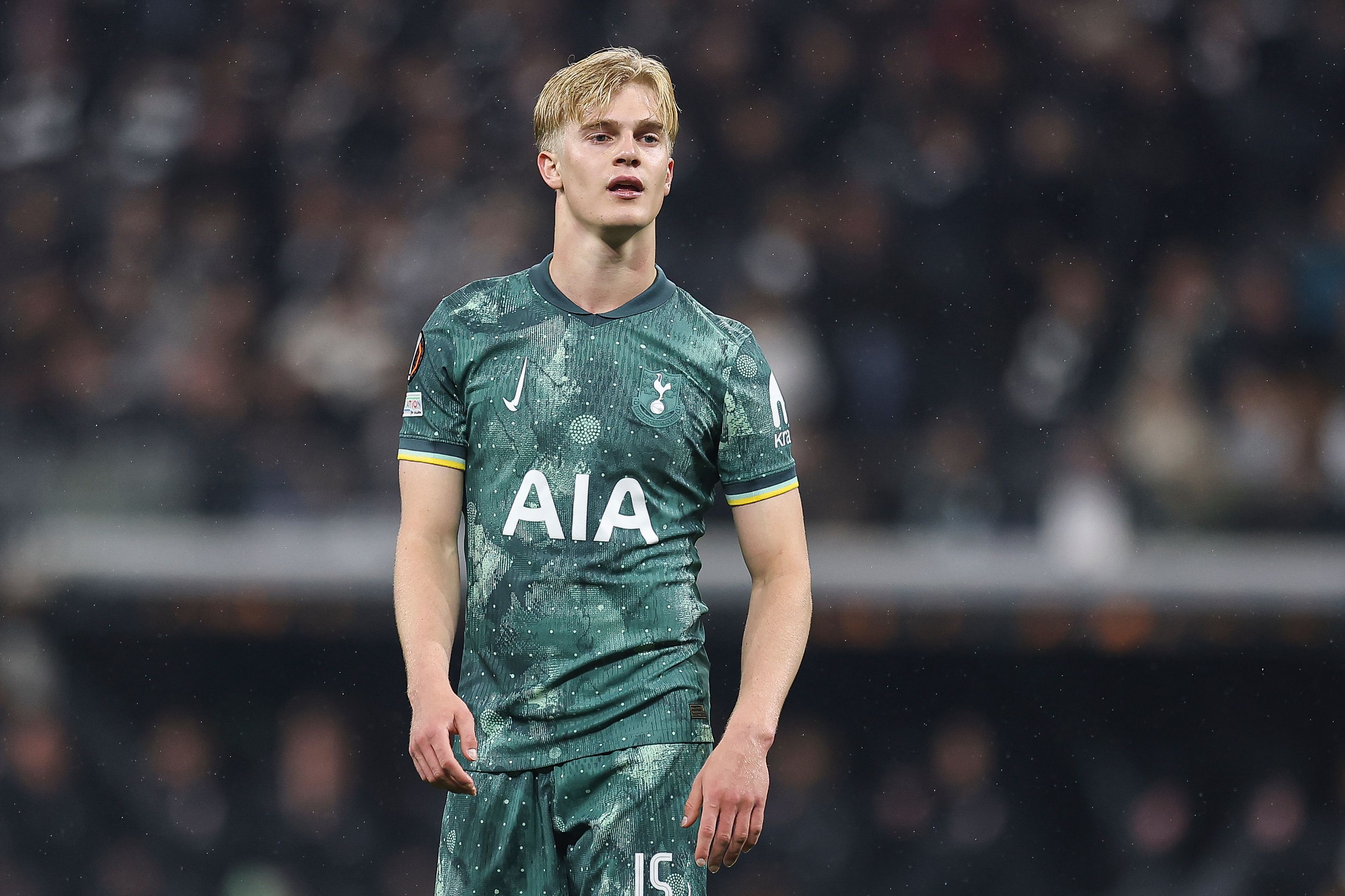 トッテナムが19歳新星ベリヴァルと2031年までの新契約締結…1年目から45