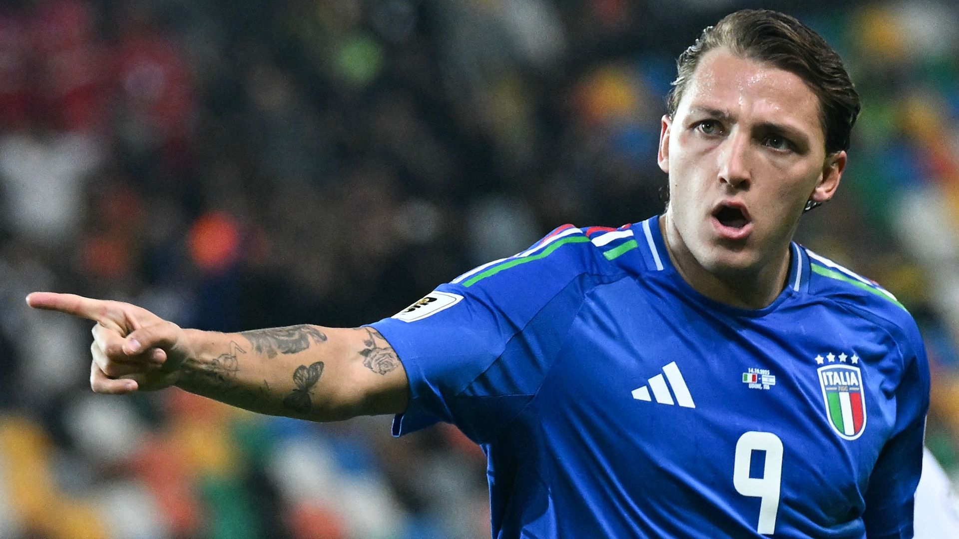 レテギがイタリア代表をワールドカッププレーオフへ導く。代表で2桁