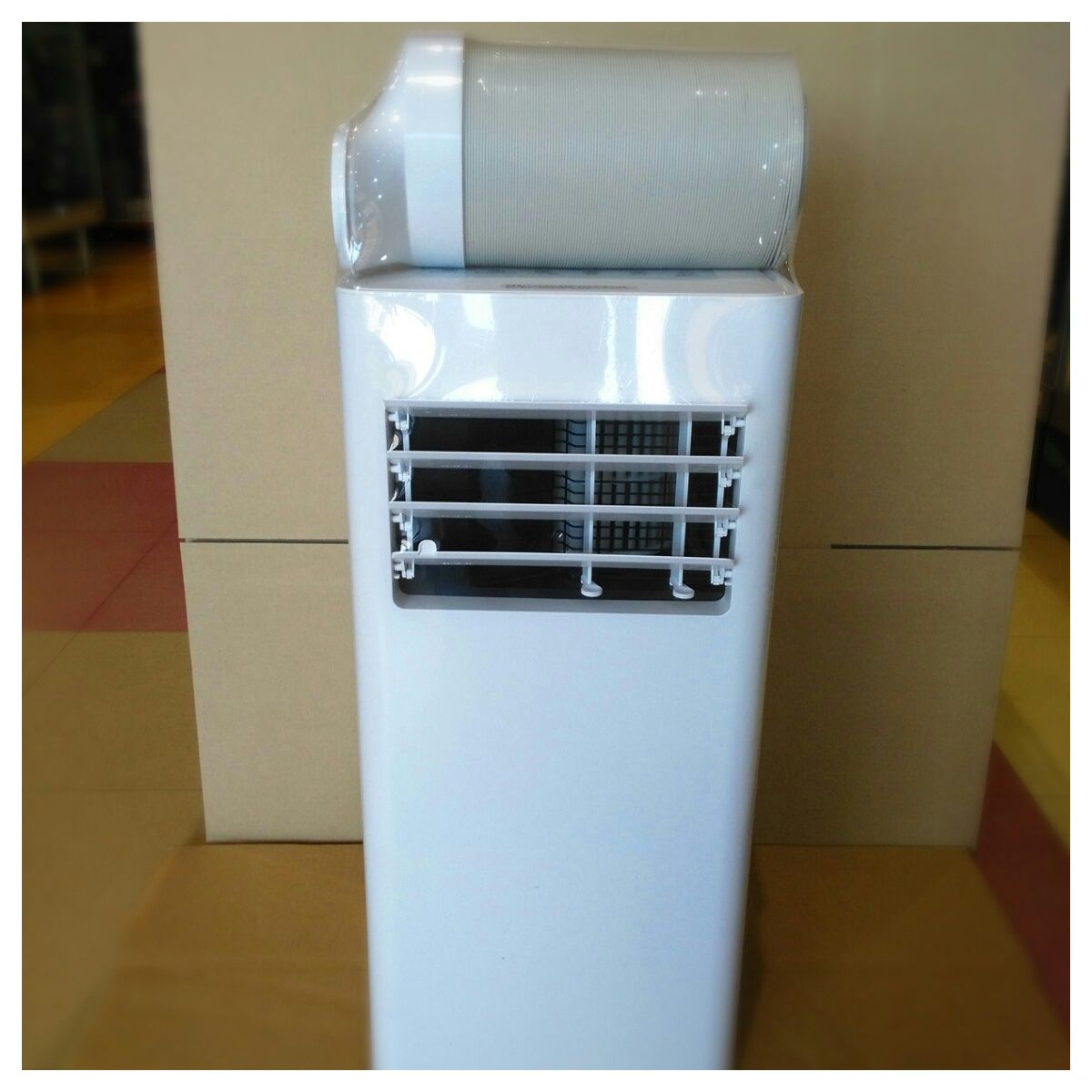 動作確認済】【中古】リモコン欠品・本体のみ Joy Pebble 2.6kw