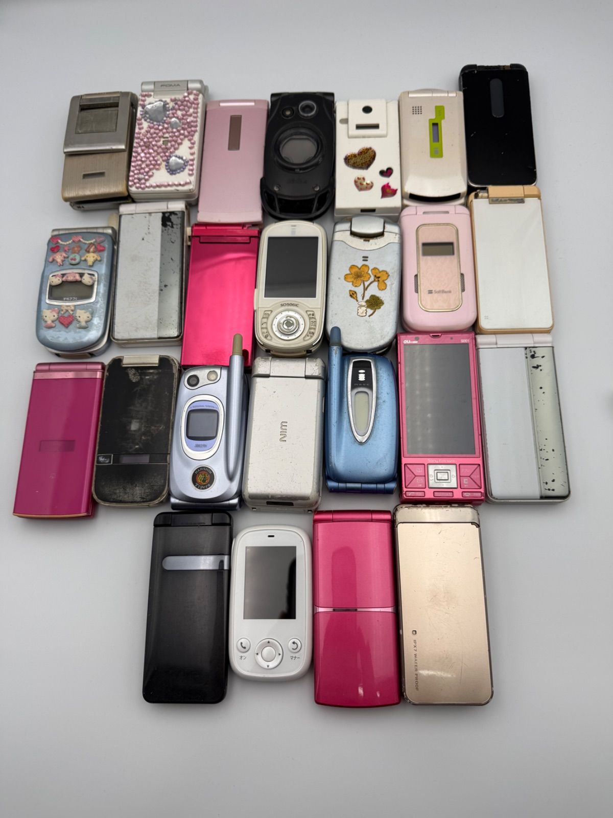 個◇ガラケー約65台まとめ売り ジャンク 携帯 部品取り 約8㎏ 01006