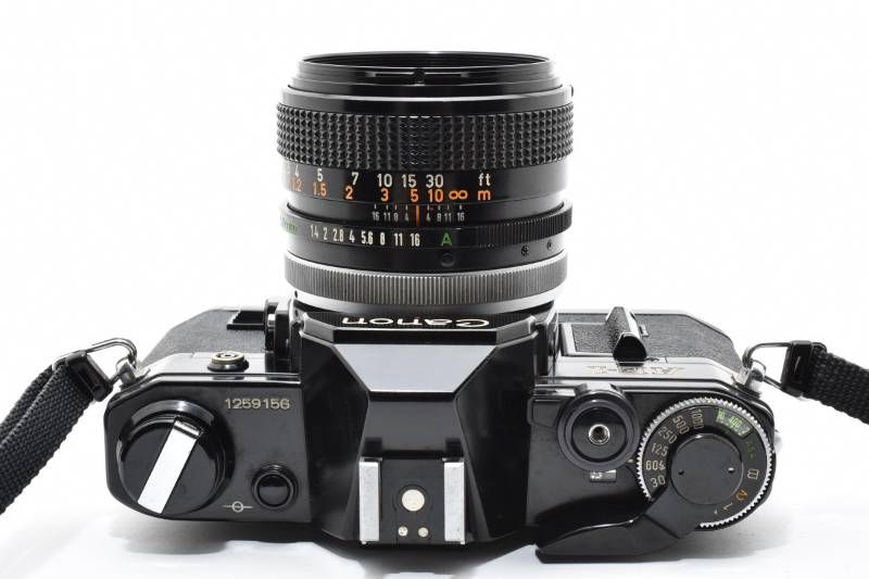 実用品】Canon キャノン AE-1 黒 ブラック / FD 50mm 1.4 S.S.C レンズ