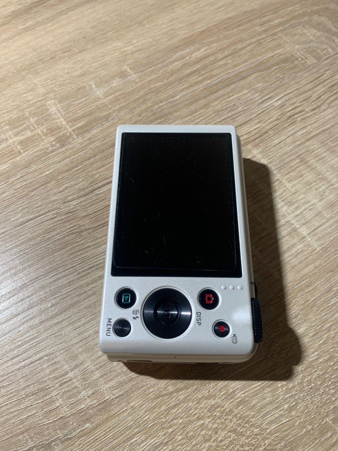 8674 Casio EXILIM EX-ZR100 ホワイト デジカメ ジャンク品 - メルカリ