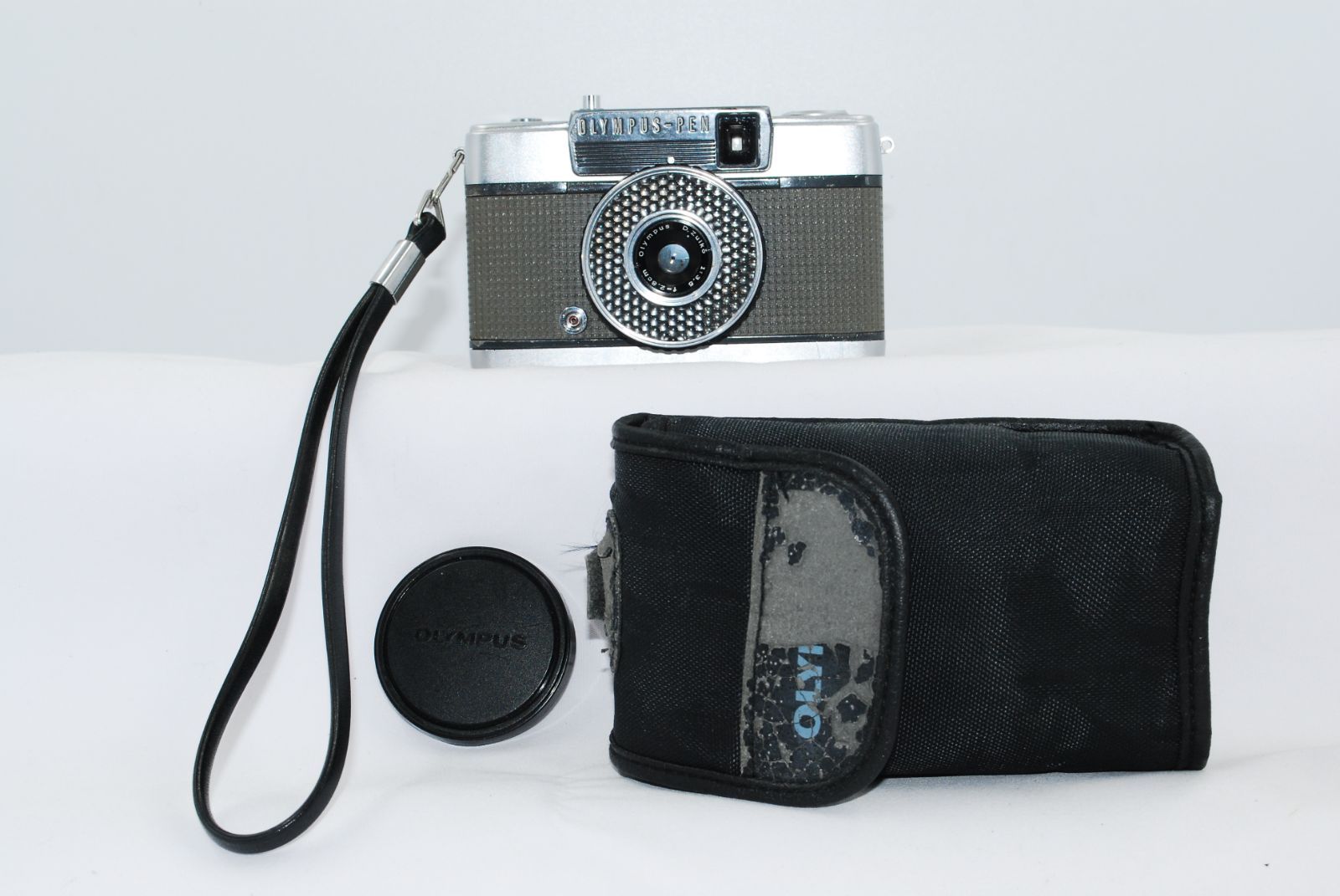 □動作品□ 30日間の動作保証付 赤ベロOK！ハーフサイズ OLYMPUS