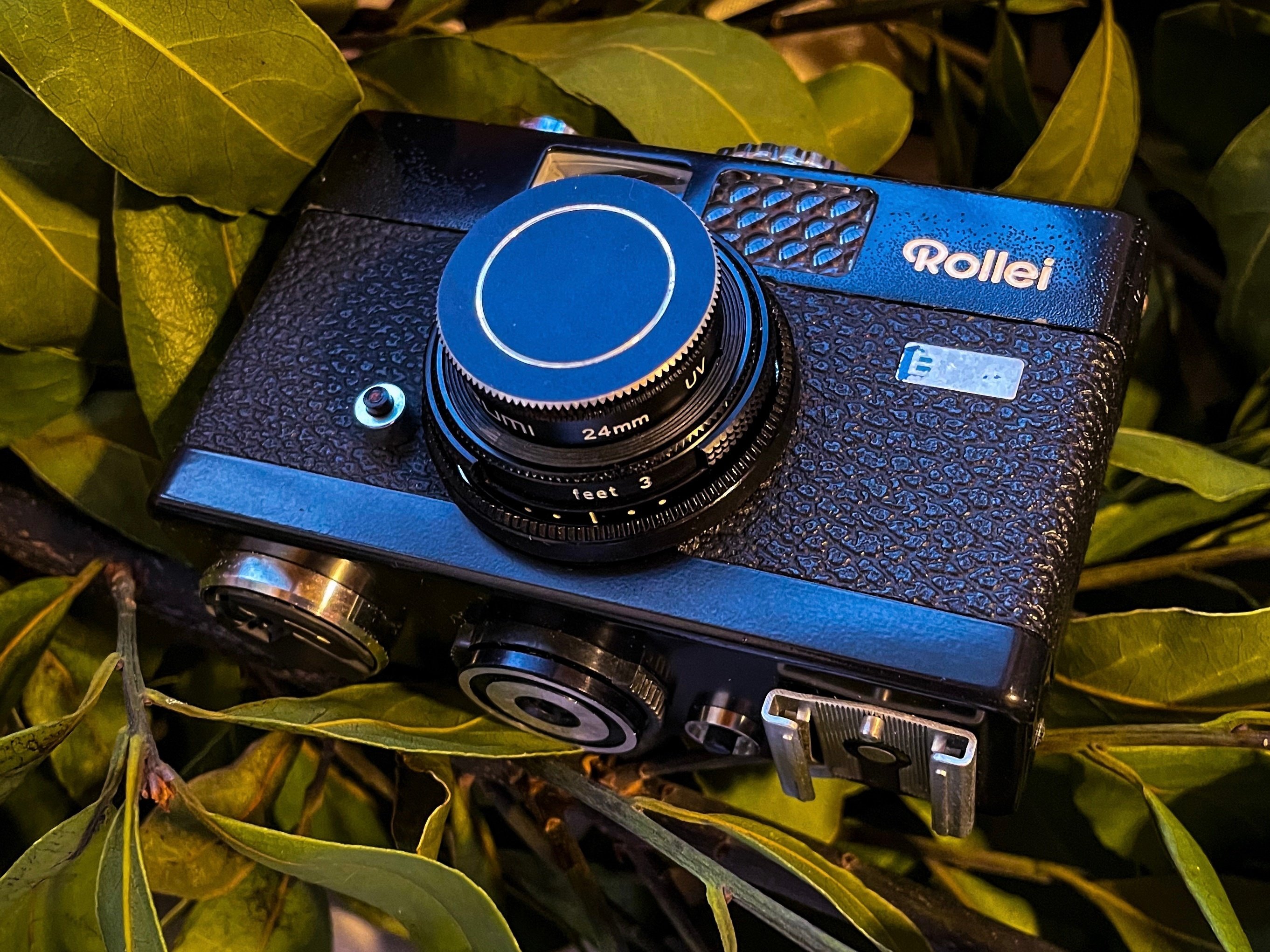 ローライB35と夏の前後を走る｜Sampo（山帆）