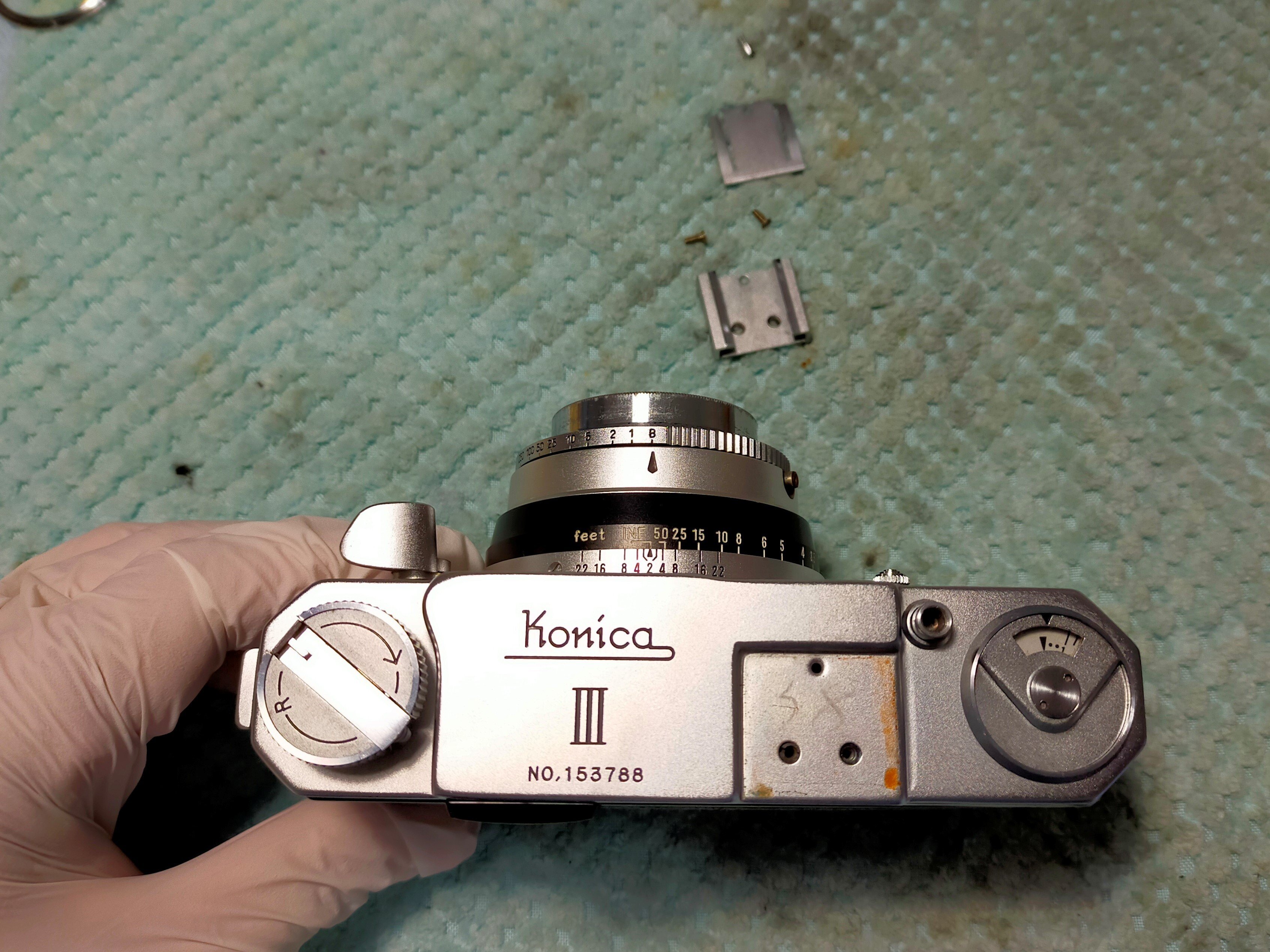 コニカ IIIの分解｜フィルムカメラ修理のアクアカメラ