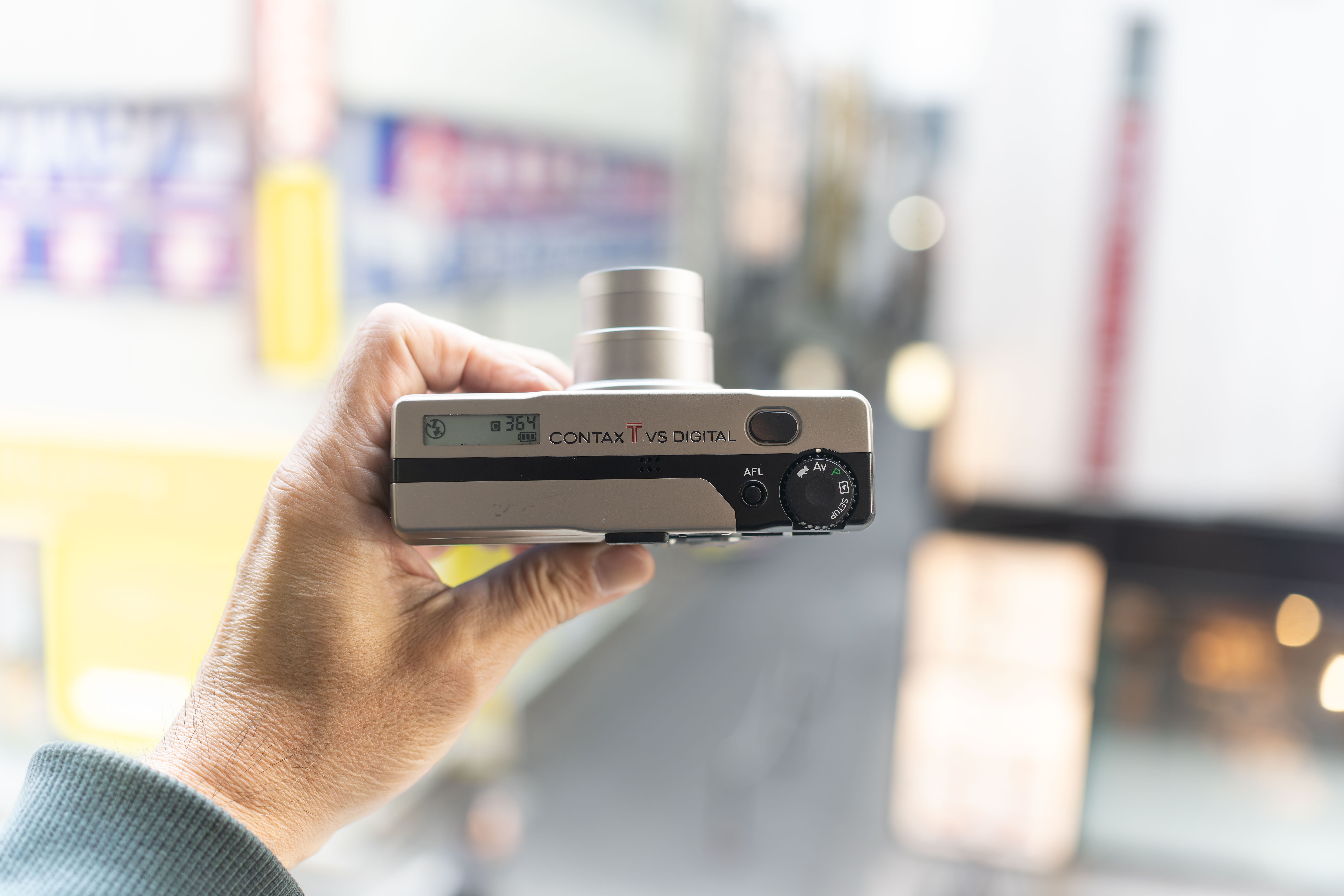 20年前の500万画素CCDで描く、不便という名の贅沢。CONTAX Tvs DIGITAL