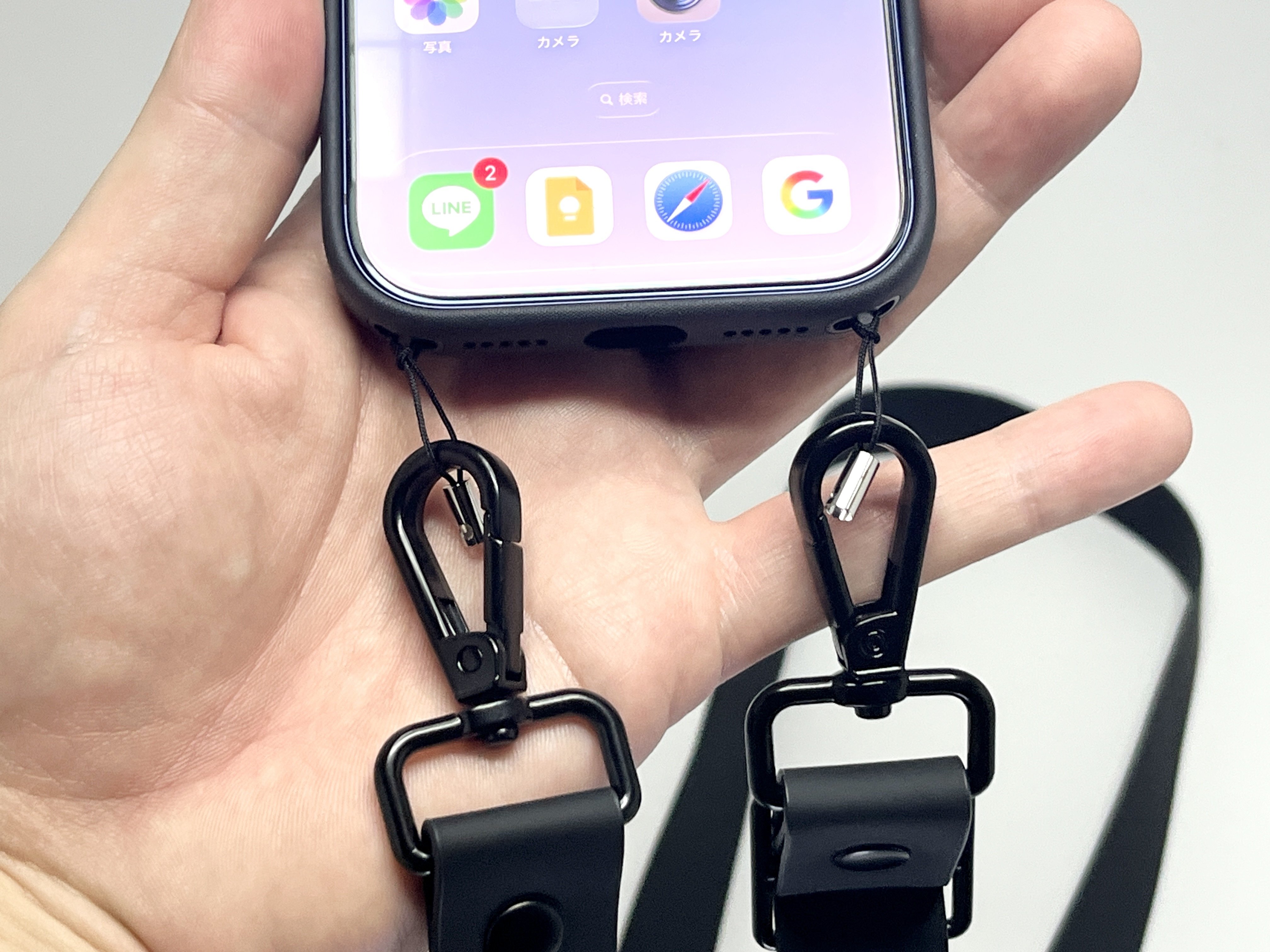 Apple純正クロスボディストラップの代用品としてKodakカメラストラップ